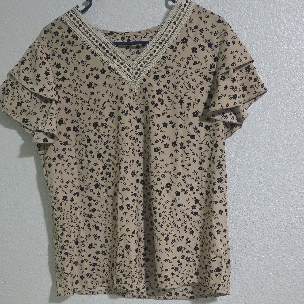 Floral Lace Trim Women's Top